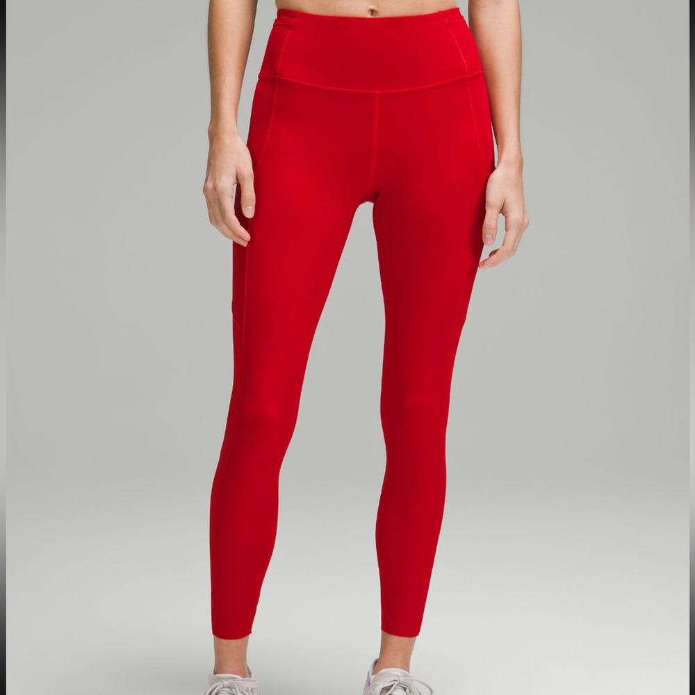 Lululemon Fast and Free high rise Tight 25” in Dark Red